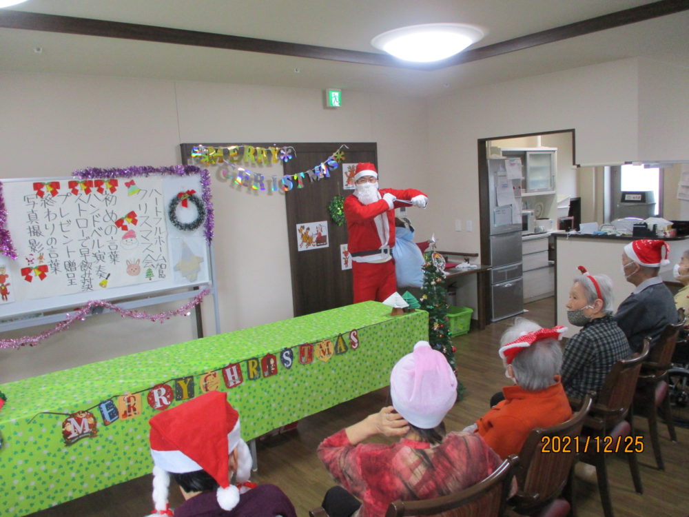 ハートフルホーム加島のクリスマス会