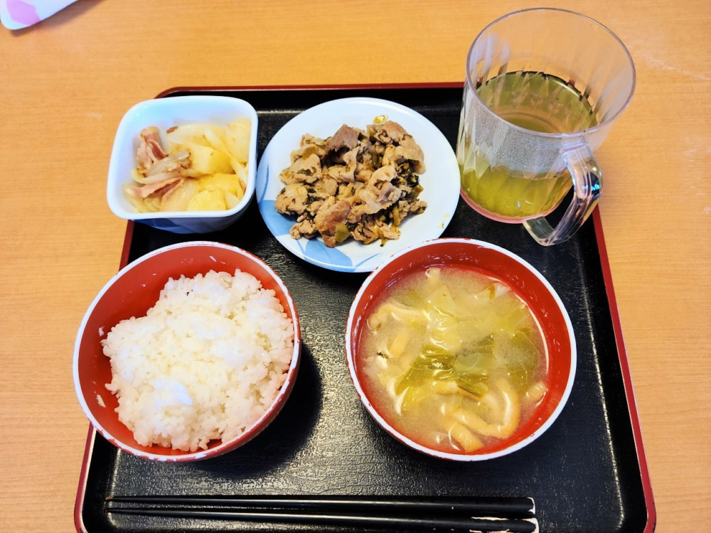 静岡市清水区グループホーム_6月昼食作りレク
