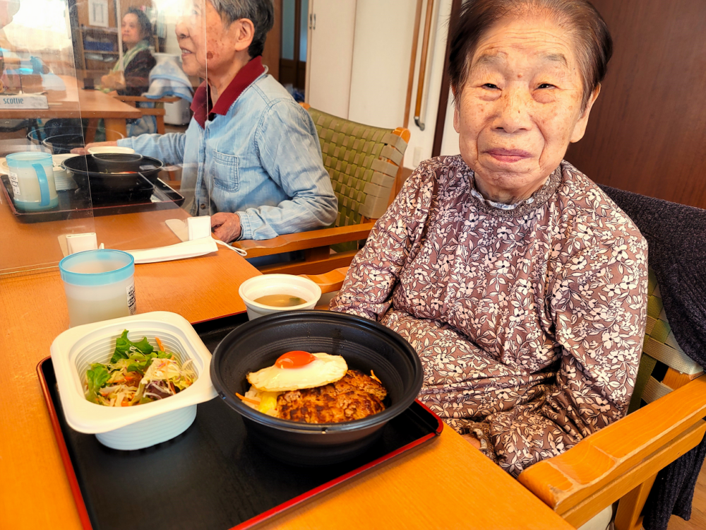 静岡市清水区グループホーム_1月のお楽しみ食