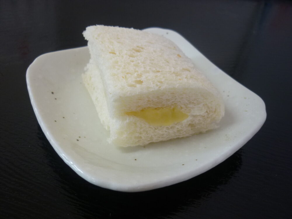 八幡グループホーム 　昭和の日のイベント「芋ジャムのサンドイッチ作り」