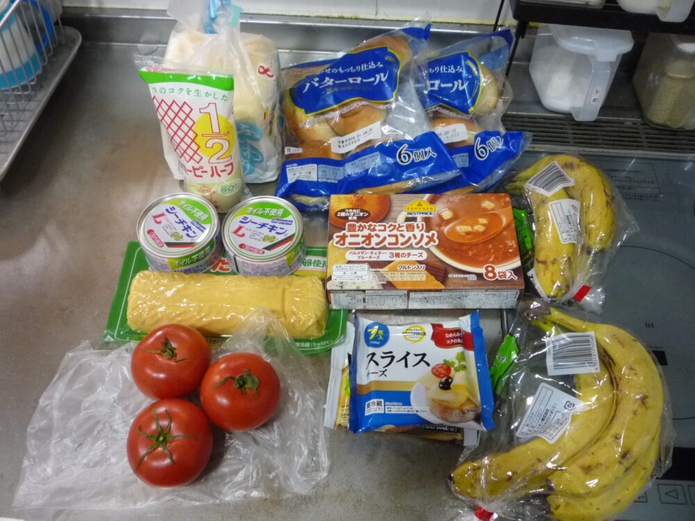 静岡市清水区グループホーム_昼食作りレク有東坂冬のパン祭り