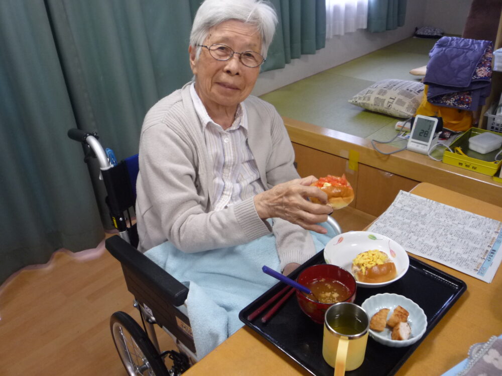 有東坂グループホーム　昼食作りレク～有東坂冬のパン祭り～