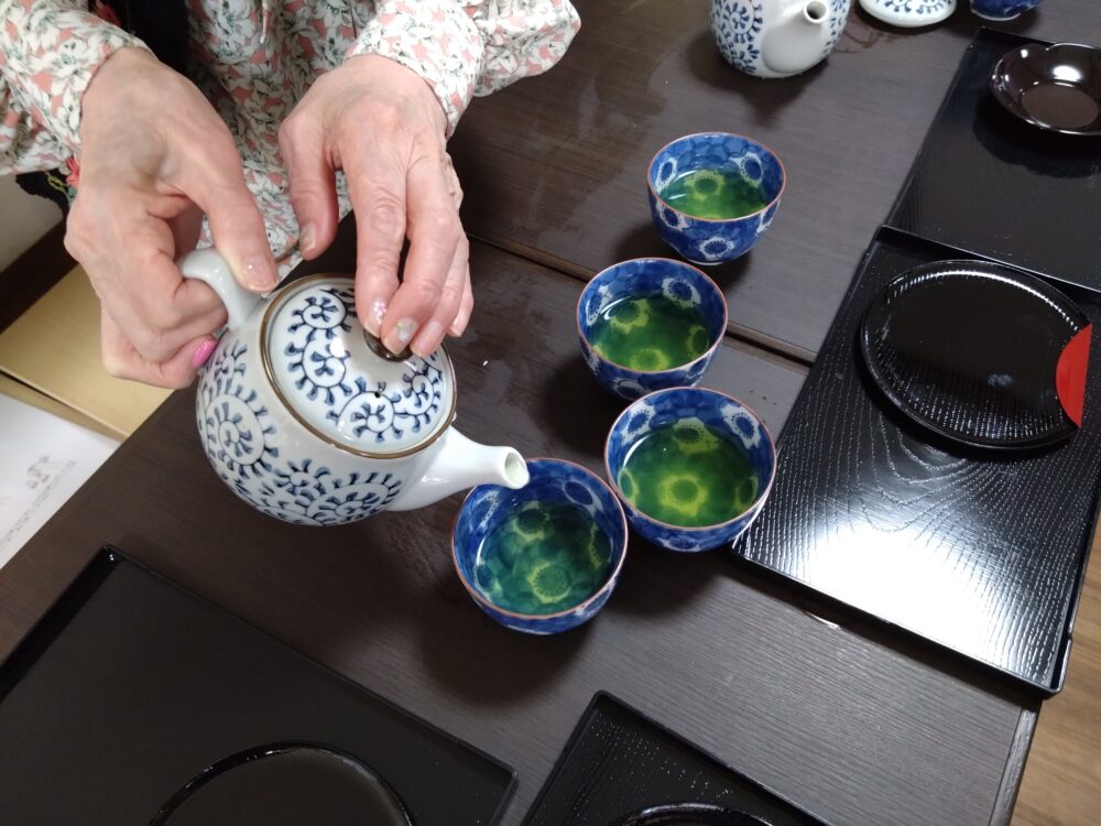 富士市グループホーム_新茶を楽しむ会＆端午の節句