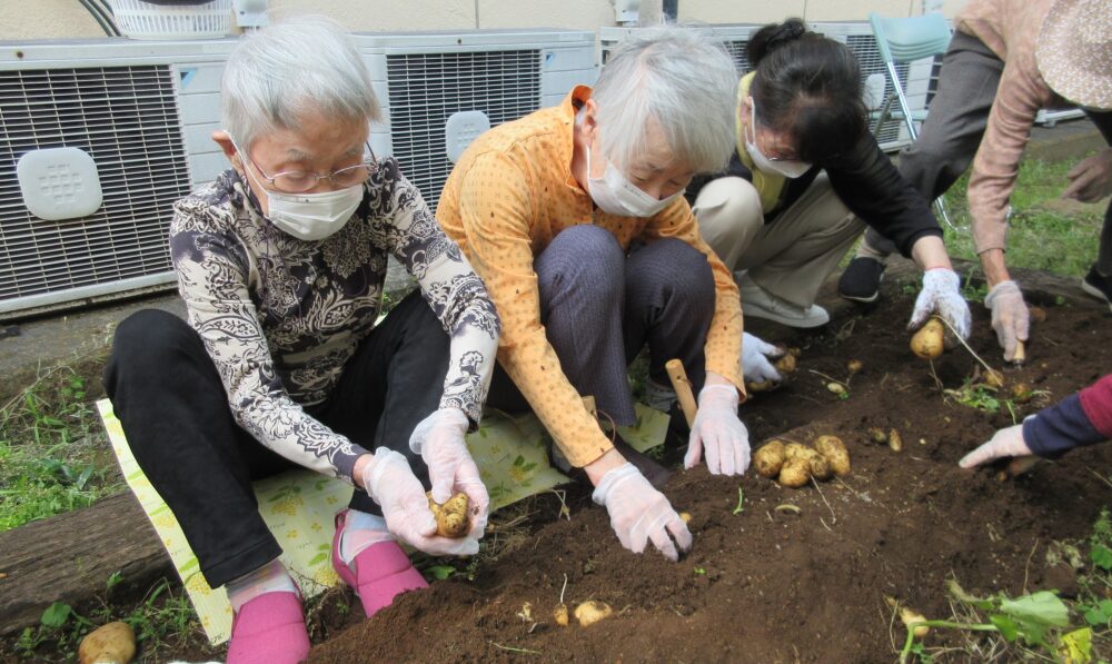 静岡市葵区グループホーム_菜園活動