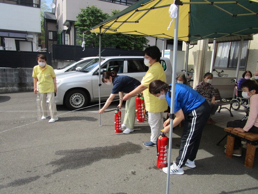 静岡市葵区グループホーム_グループホームと合同で防災訓練を行いました