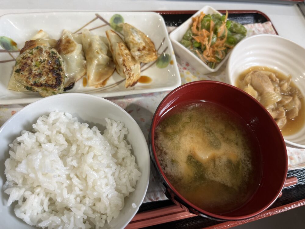 島田市グループホーム_父の日イベント餃子づくり