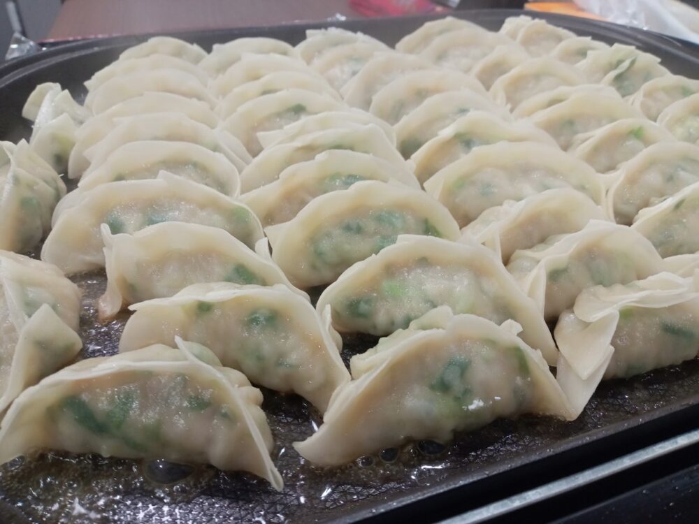 島田市グループホーム_父の日イベント餃子づくり