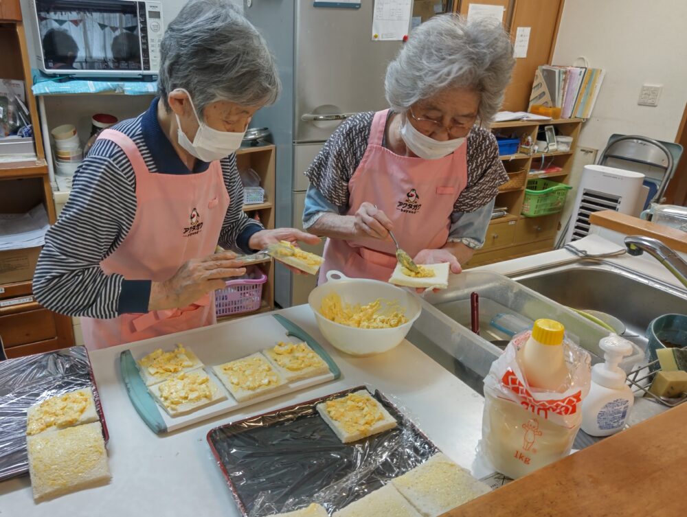 静岡市清水区グループホーム_夏のパン祭り