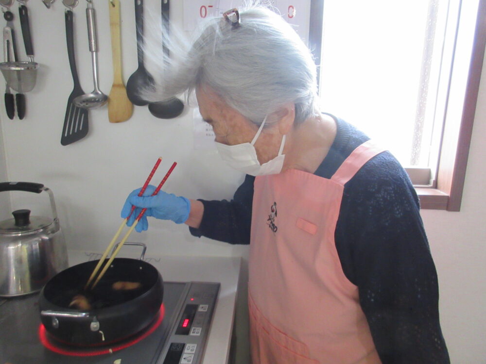 島田市グループホーム_おやつ作り