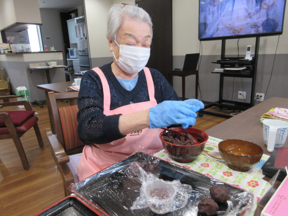 島田市グループホーム_水まんじゅう作り