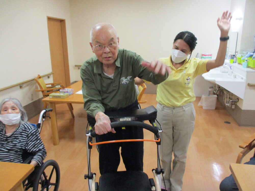 静岡市葵区グループホーム_生活リハビリの様子