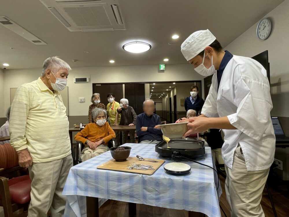 藤枝市グループホーム_敬老会手作りどら焼きでおもてなし