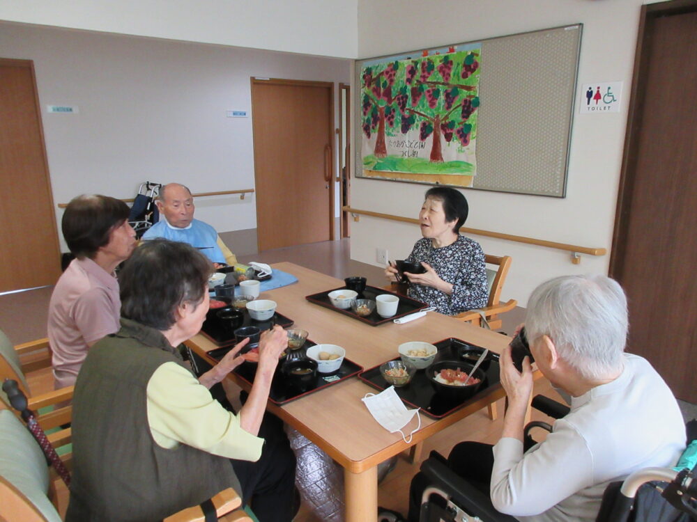 富士市グループホーム_敬老会お祝いイベント