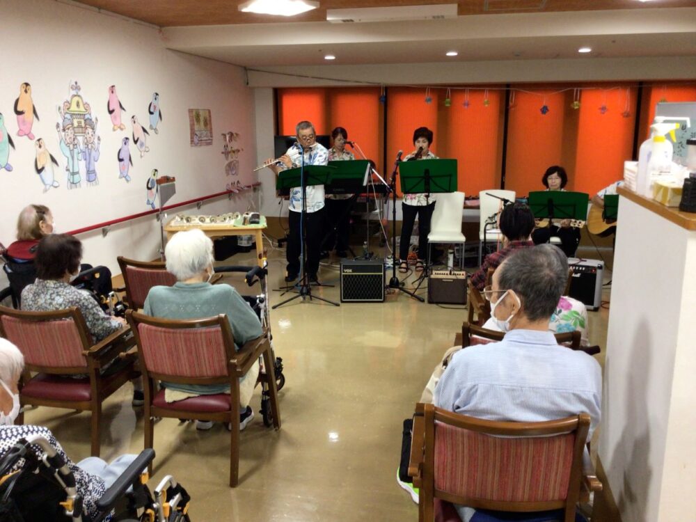 静岡市駿河区グループホーム_音楽演奏会2024