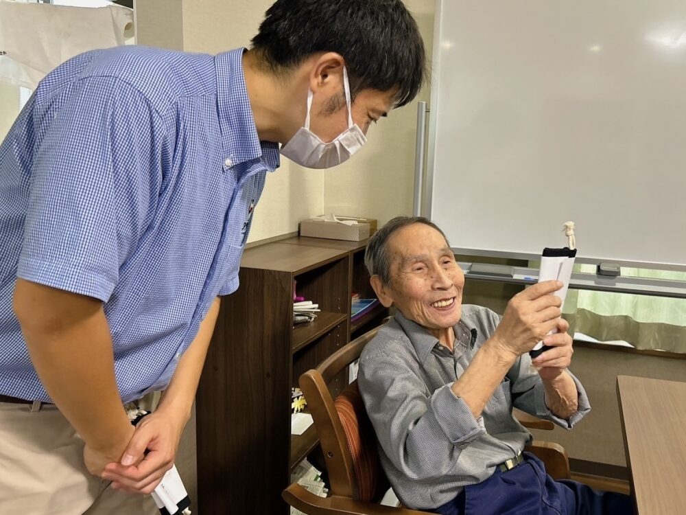 藤枝市グループホーム_敬老会手作りどら焼きでおもてなし