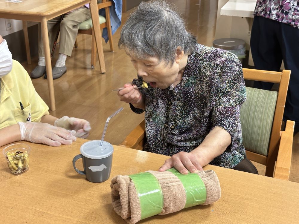 静岡市清水区グループホーム_11月おやつレクリエーション