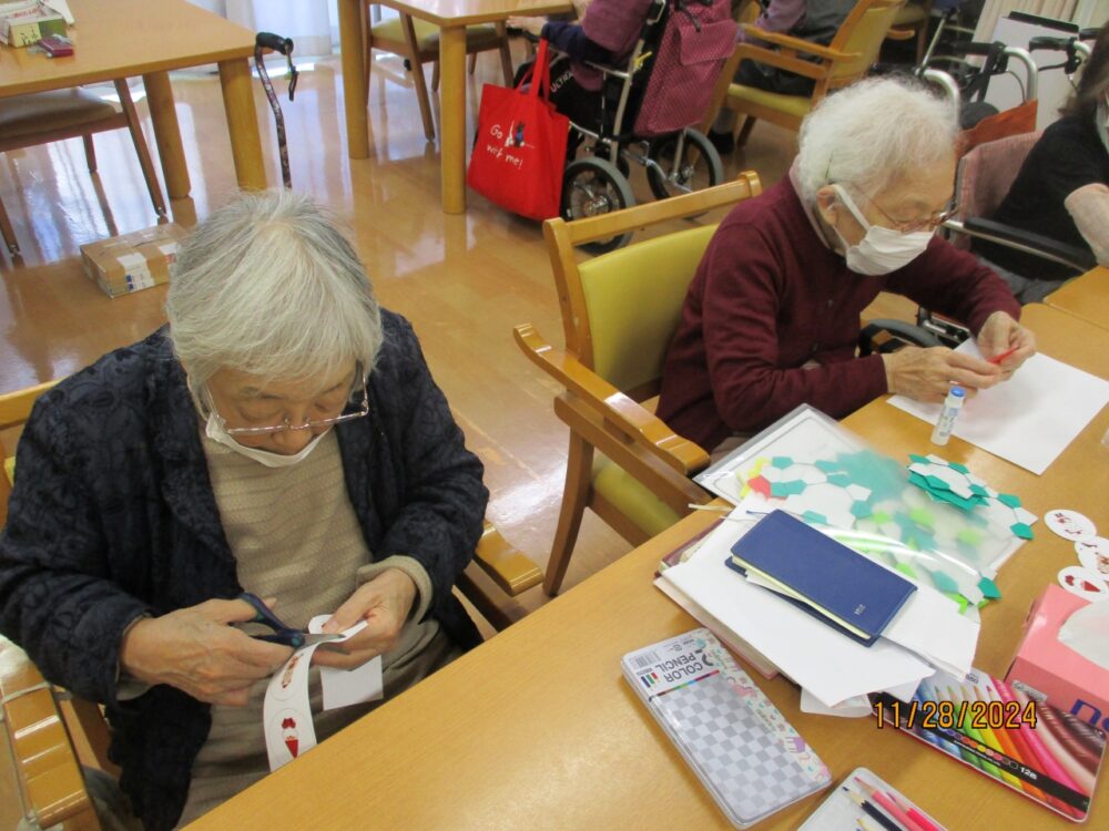 静岡市葵区グループホーム_芸術の秋歌のギフトをお届けです