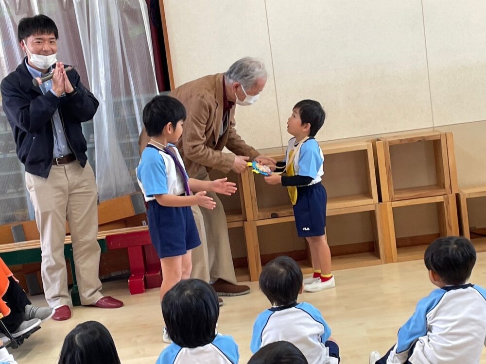 藤枝市グループホーム_幼稚園との地域交流11月誕生日会