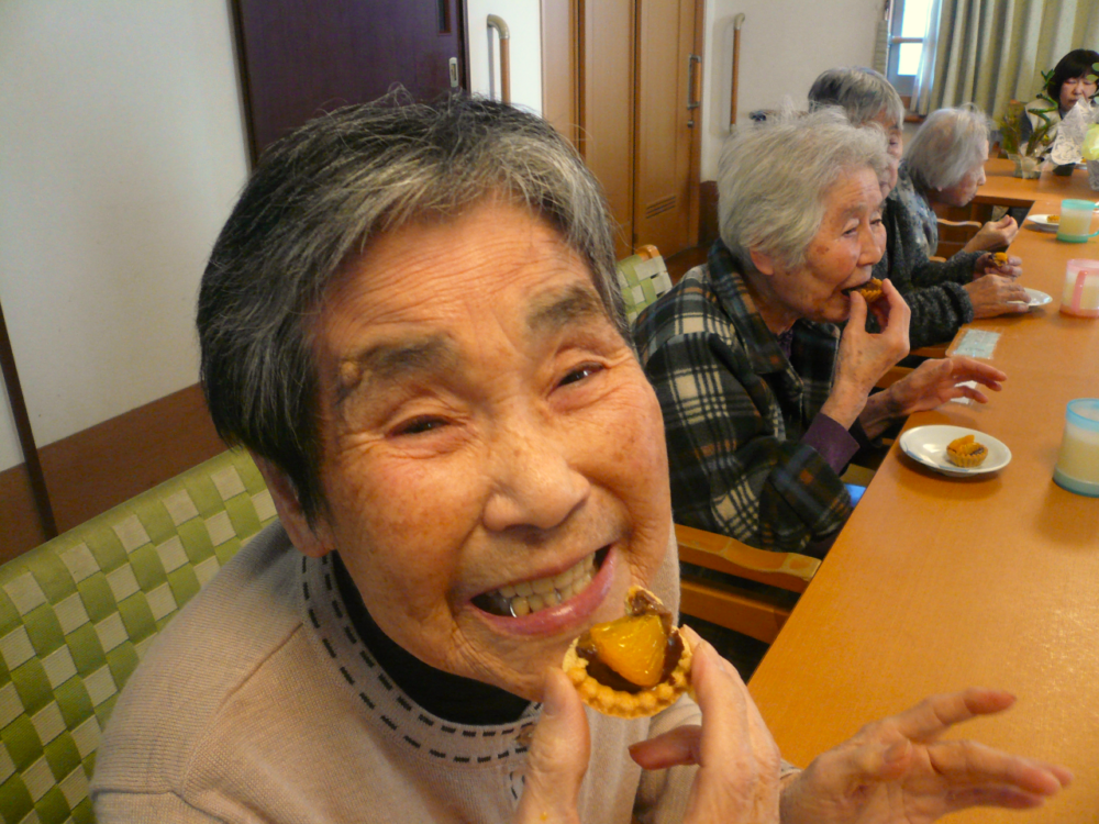 静岡市清水区グループホーム_お誕生会バレンタイン