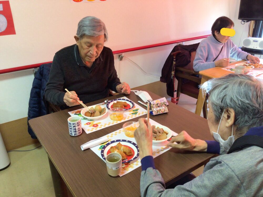 静岡市駿河区グループホーム_新年会