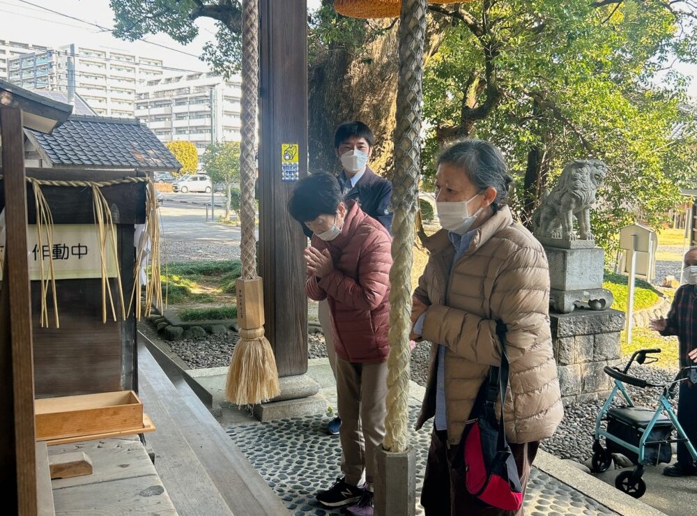 藤枝市グループホーム_青葉町悠々散歩Vol.3前島神社へ初詣