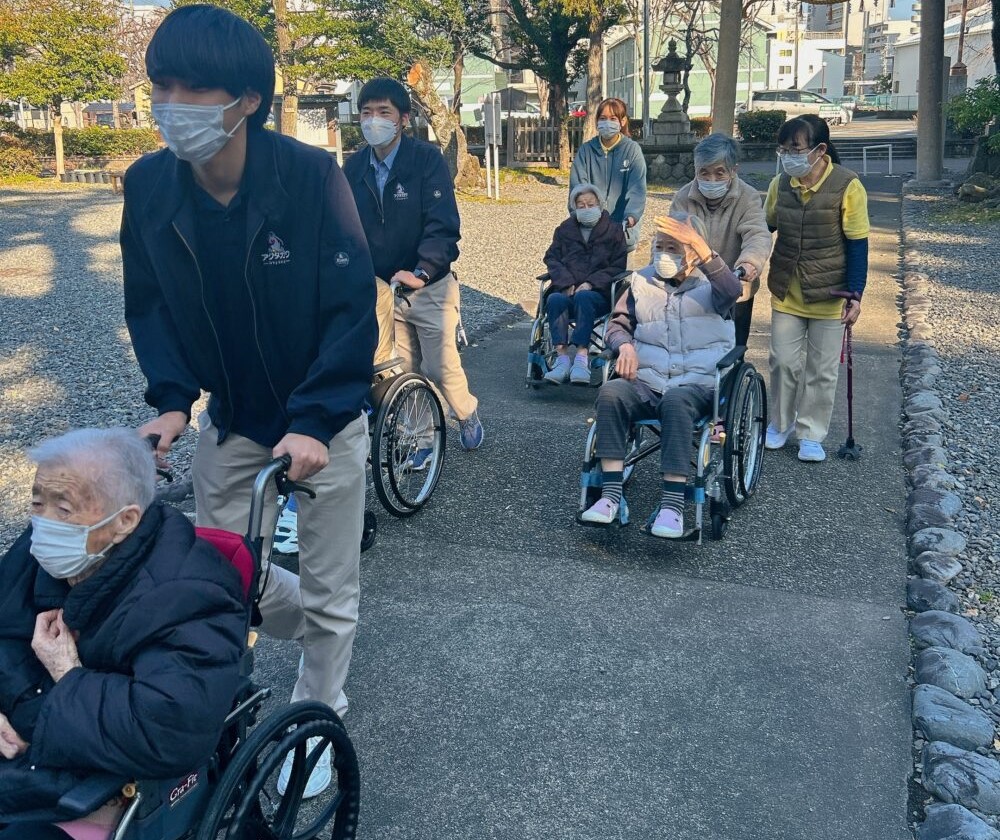 藤枝市グループホーム_青葉町悠々散歩Vol.3前島神社へ初詣