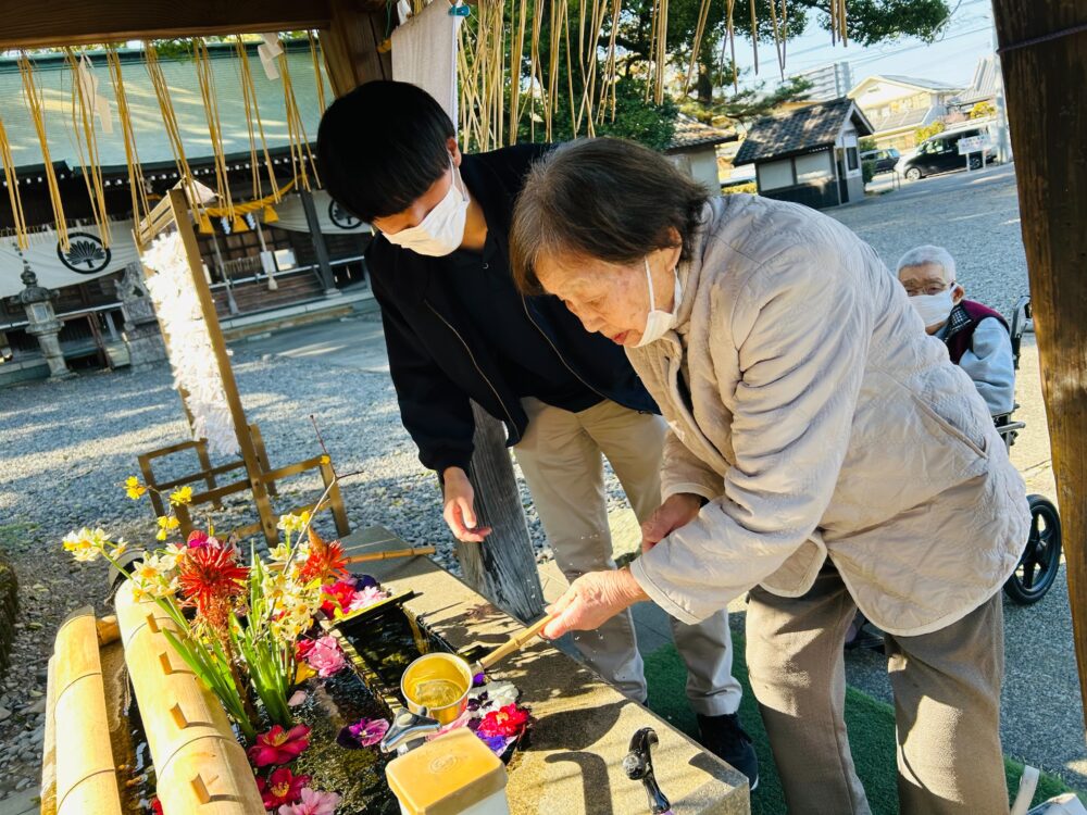 藤枝市グループホーム_青葉町悠々散歩Vol.3前島神社へ初詣