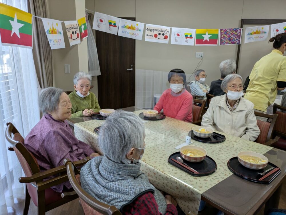 富士市グループホーム_ミャンマー食文化交流オンノカウスエ