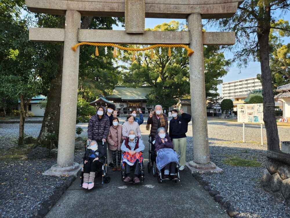 藤枝市グループホーム_青葉町悠々散歩Vol.3前島神社へ初詣