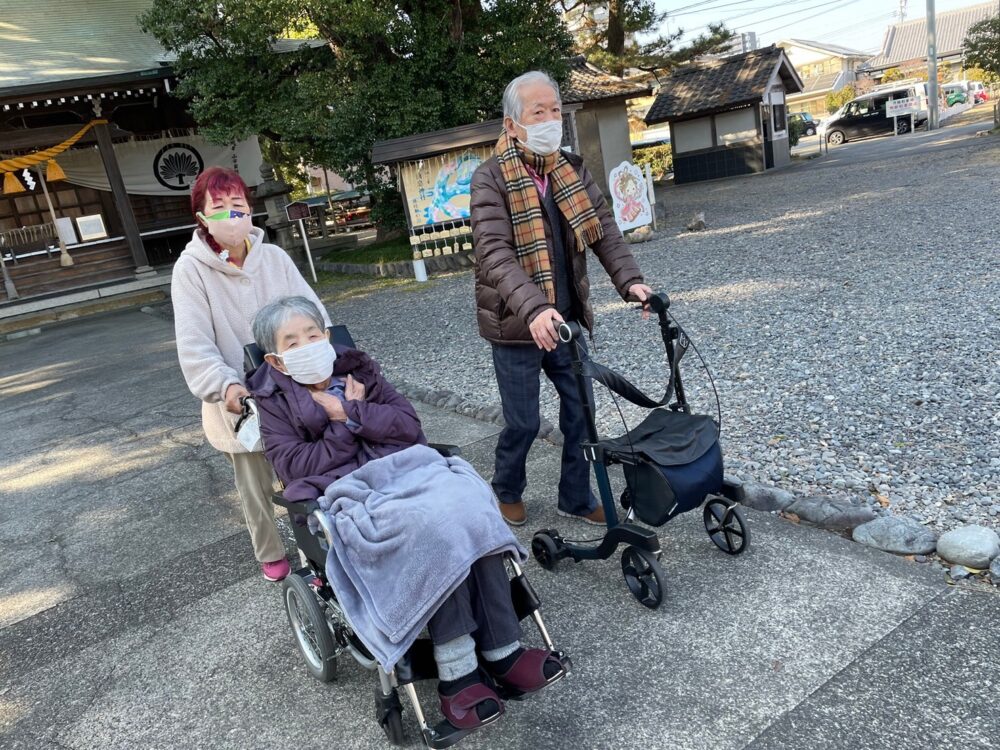 藤枝市グループホーム_青葉町悠々散歩Vol.3前島神社へ初詣