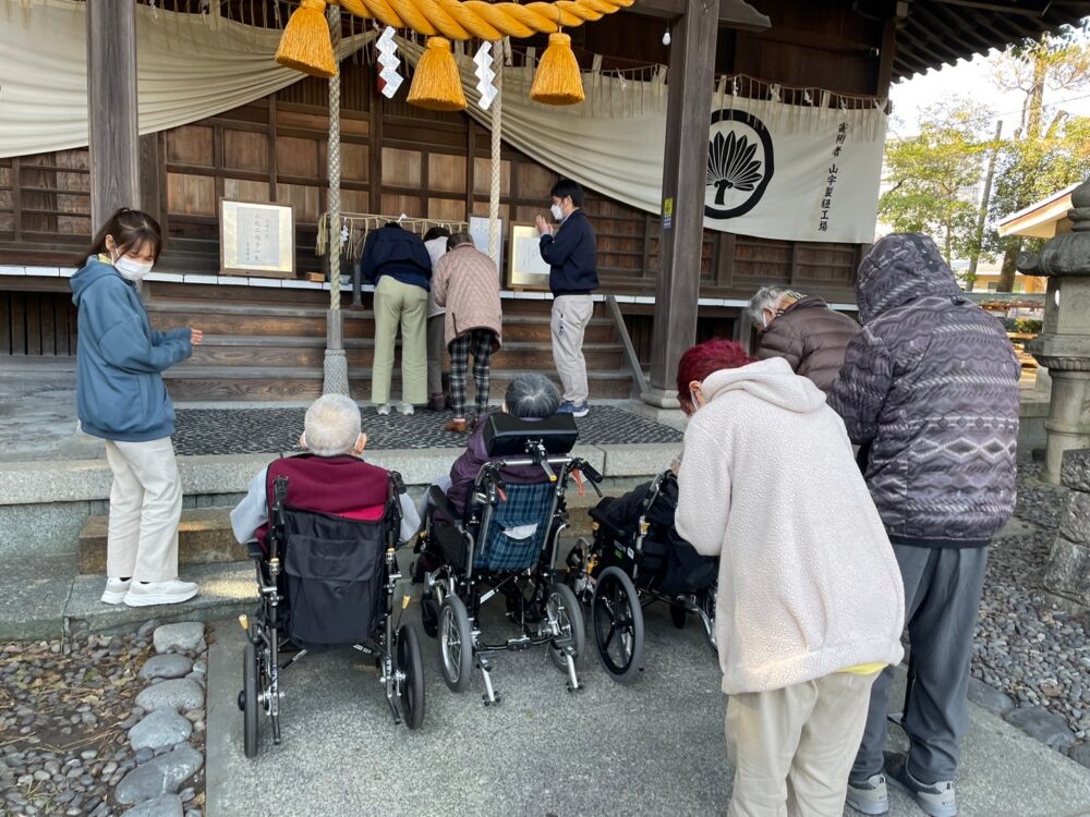 藤枝市グループホーム_青葉町悠々散歩Vol.3前島神社へ初詣