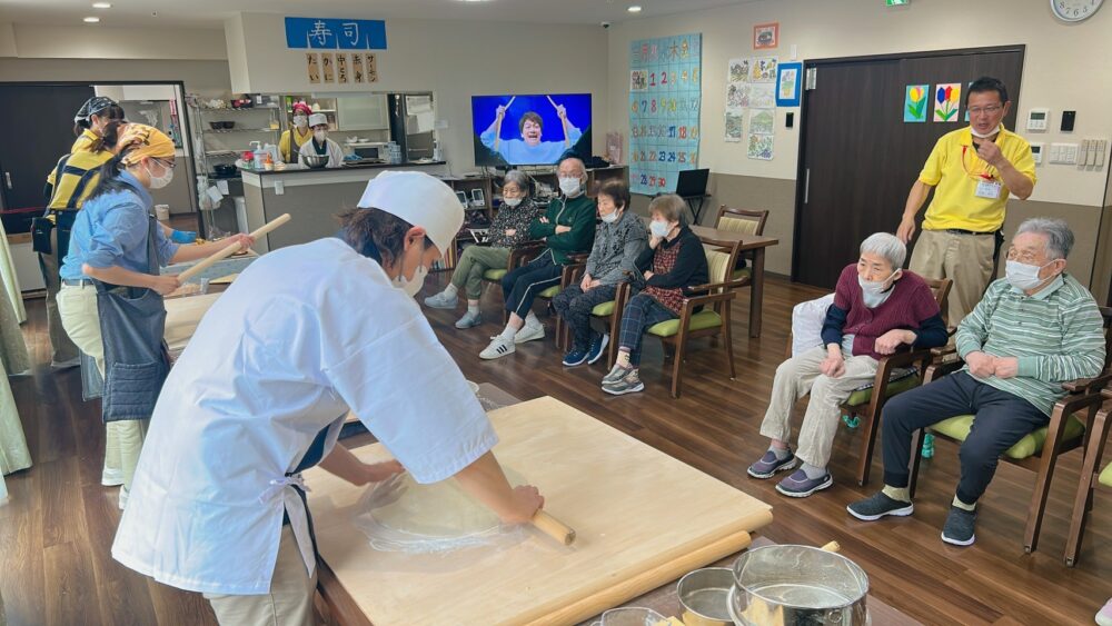 藤枝市グループホーム_寿司御膳イベント
