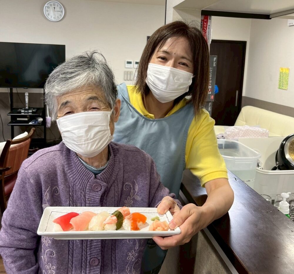 藤枝市グループホーム_寿司御膳イベント