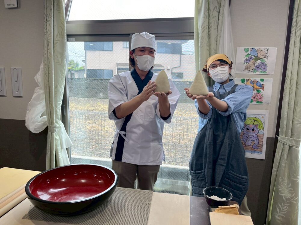藤枝市グループホーム_寿司御膳イベント