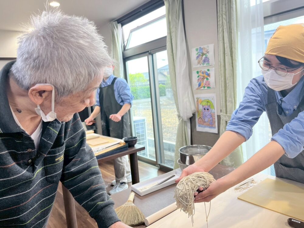 藤枝市グループホーム_寿司御膳イベント