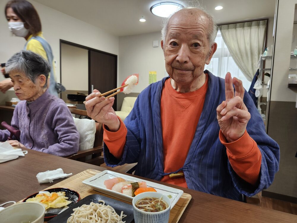 藤枝市グループホーム_寿司御膳イベント