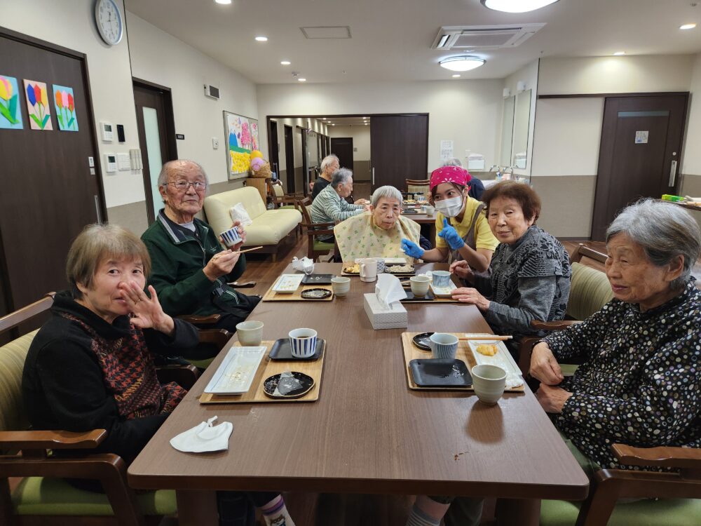 藤枝市グループホーム_寿司御膳イベント