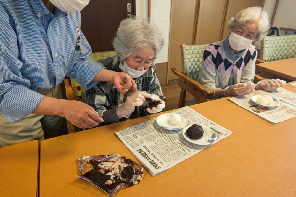 静岡市清水区グループホーム_おやつ作り