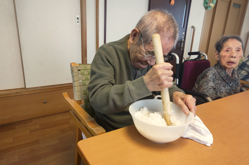 静岡市清水区グループホーム_おやつ作り