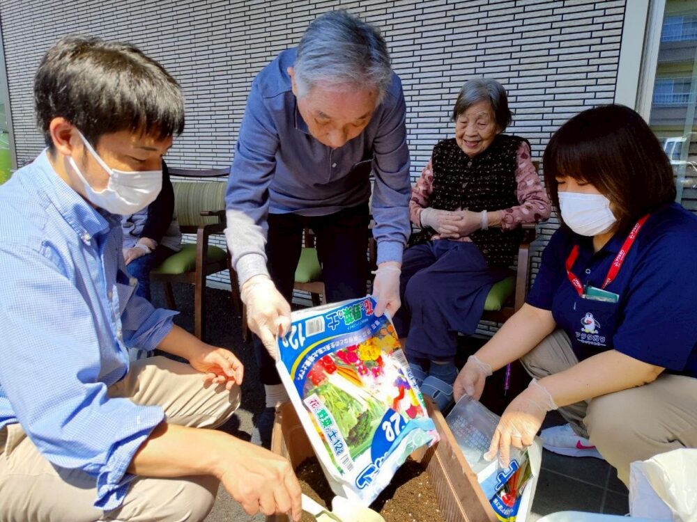 藤枝市グループホーム_青空農園始動