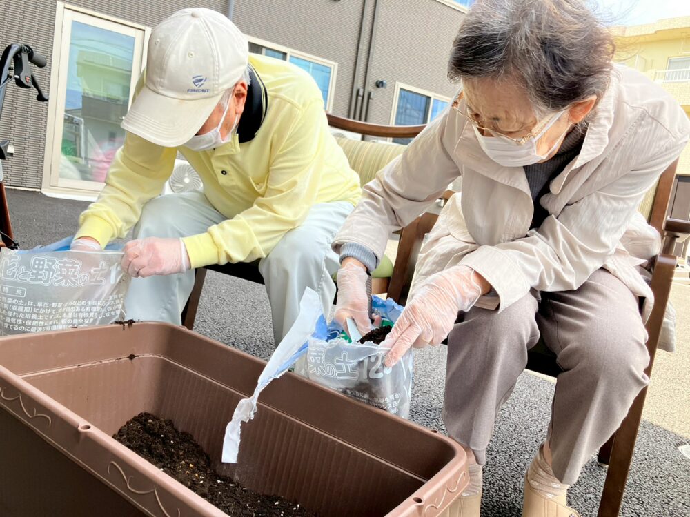 藤枝市グループホーム_青空農園始動