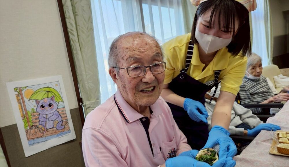 藤枝市グループホーム_春野菜のキッシュ作り