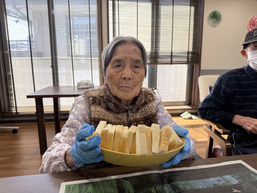 島田市グループホーム_ミャンマーのおやつ