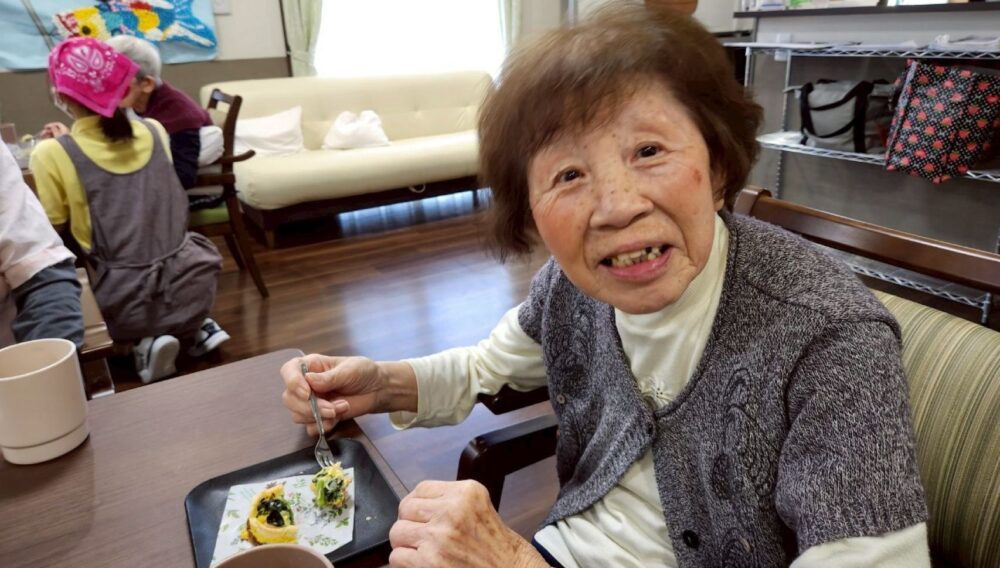 藤枝市グループホーム_春野菜のキッシュ作り