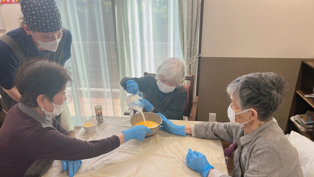 藤枝市グループホーム_春野菜のキッシュ作り