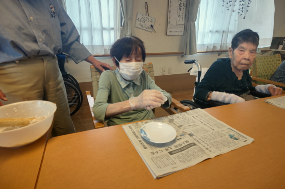 静岡市清水区グループホーム_おやつ作り