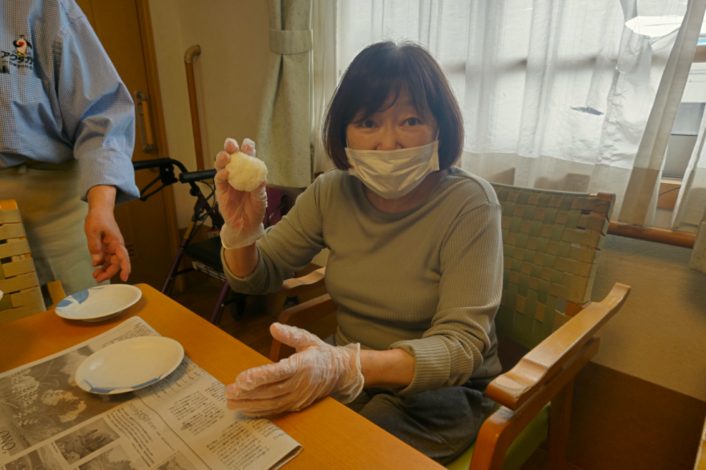 静岡市清水区グループホーム_おやつ作り
