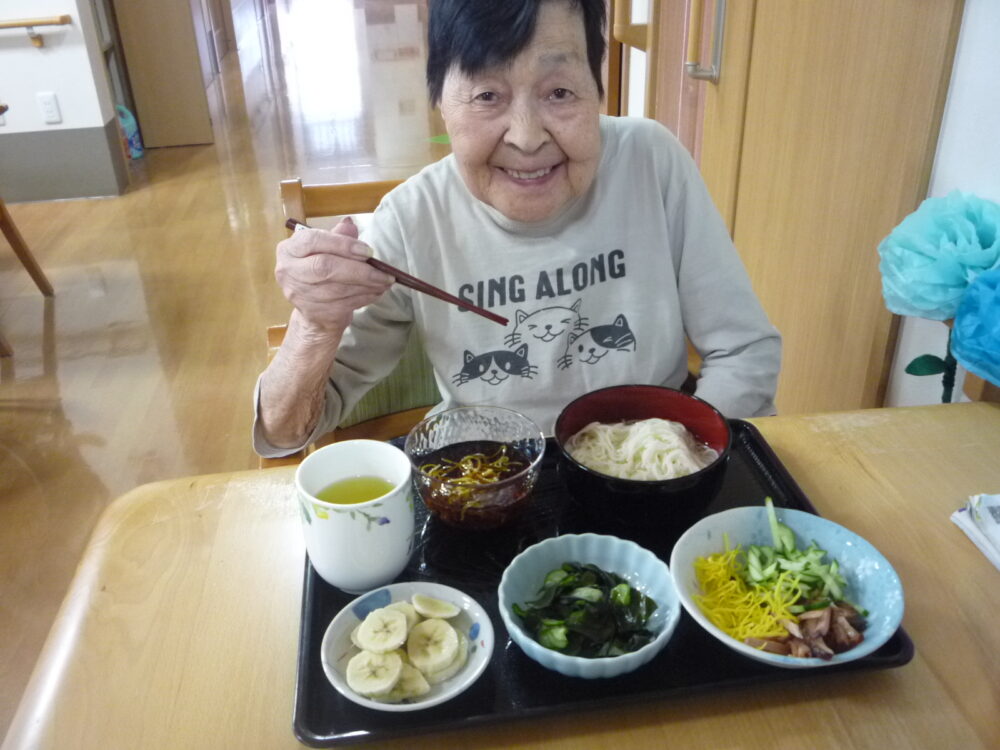 有東坂グループホーム 食事作りレク~夏はやっぱり冷たいそうめん!!~