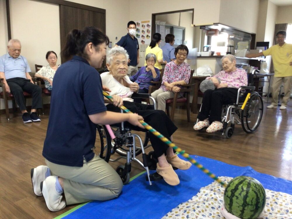 加島 レッツすいか割り