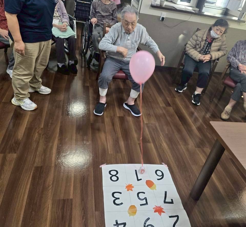 藤枝市グループホーム_秋のプチスポーツ大会かぼちゃプリンで元気に